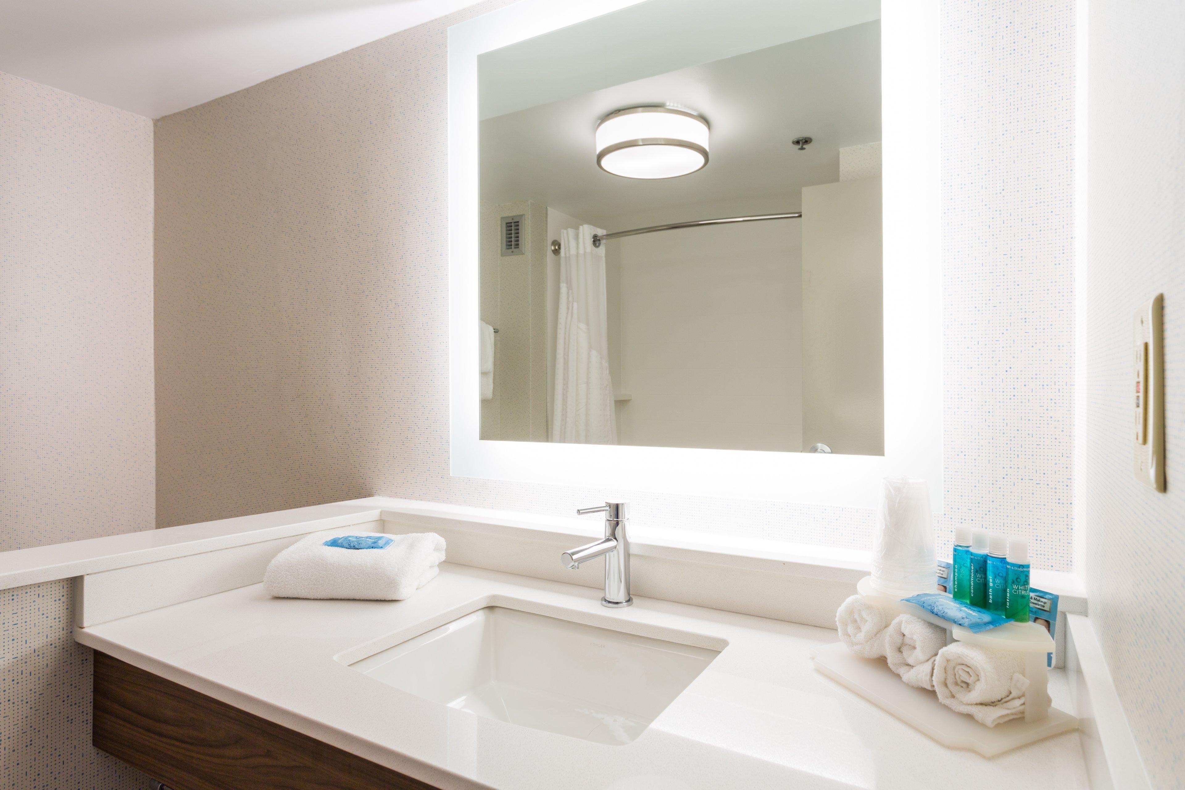 Holiday Inn Express & Suites Wilmington-University Center By Ihg Luaran gambar