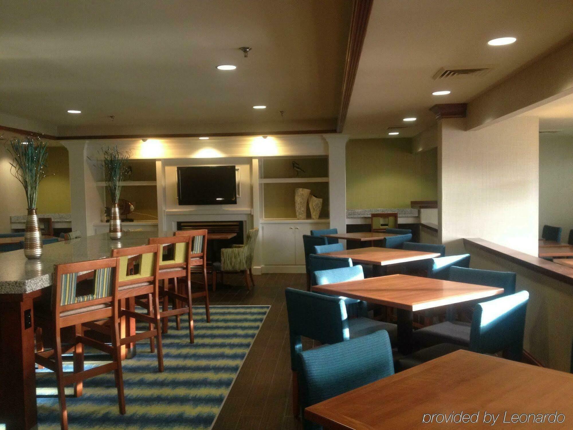 Holiday Inn Express & Suites Wilmington-University Center By Ihg Luaran gambar